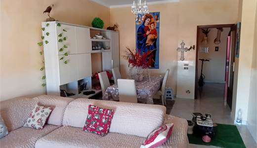 Luminoso appartamento zona Santa Panagia