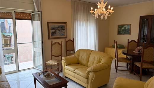 Spazioso Appartamento zona Teracati