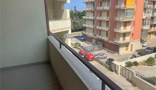 Ampio e Signorile appartamento zona Scala Greca