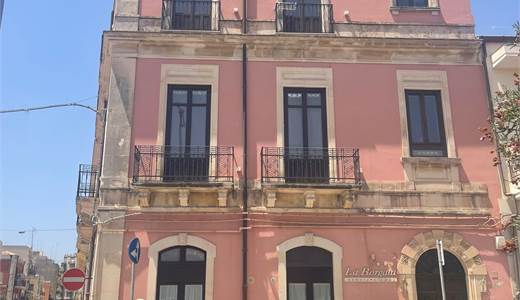Bilocale ristrutturato zona Cadorna