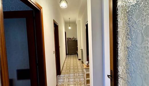 Luminoso quadrilocale zona Zecchino