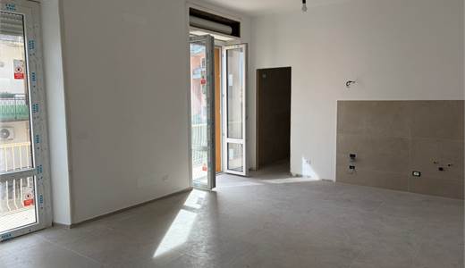 Elegante trilocale ristrutturato zona Tunisi