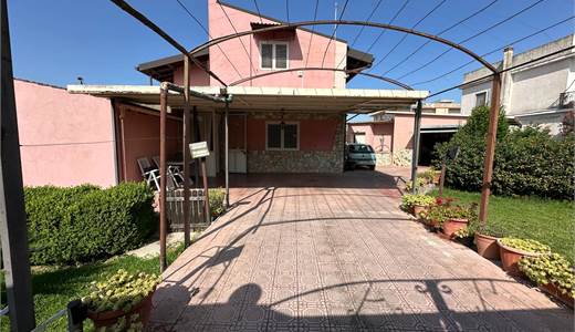 Comoda villa singola in zona Sun Club